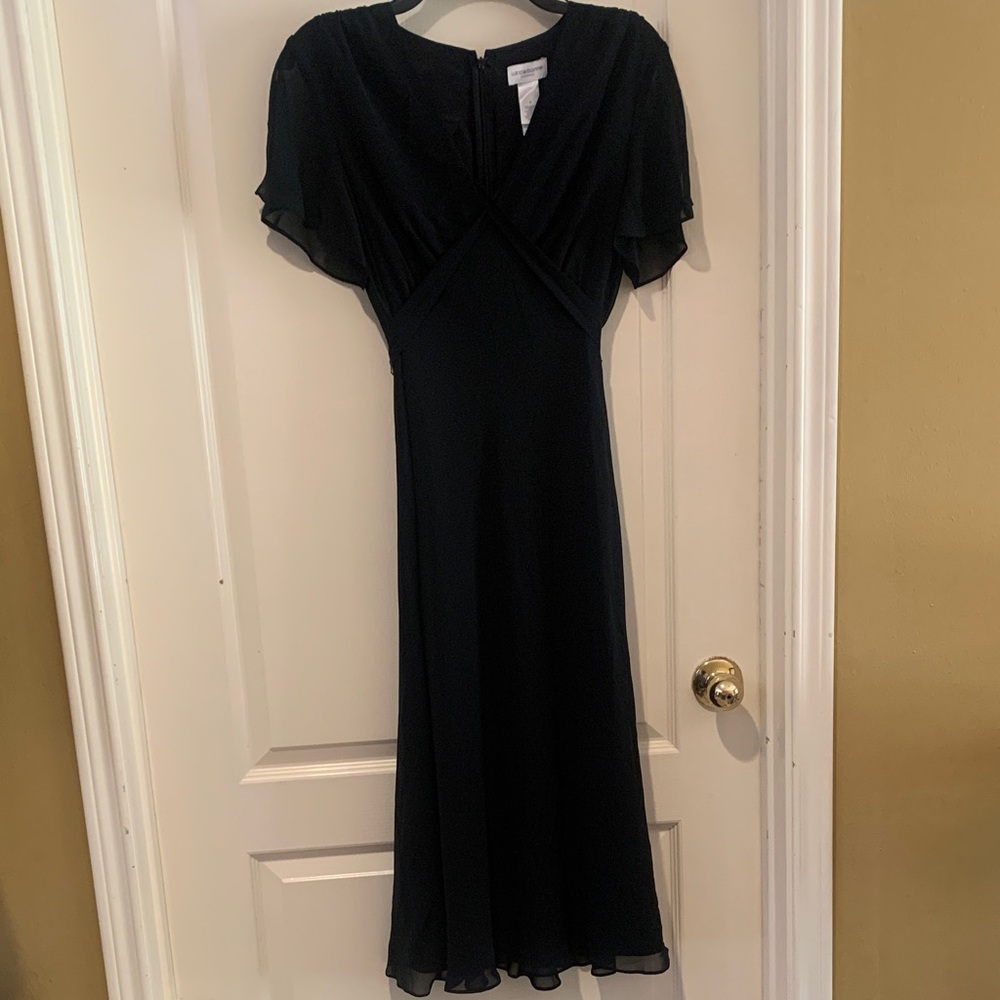 Liz Claiborne Elegant Black Midi Dress